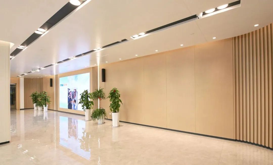 河北日?qǐng)?bào)智媒中心