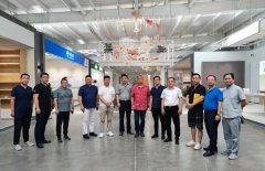 中裝協(xié)副秘書長劉原和陜西裝飾行業(yè)同仁到訪常宏